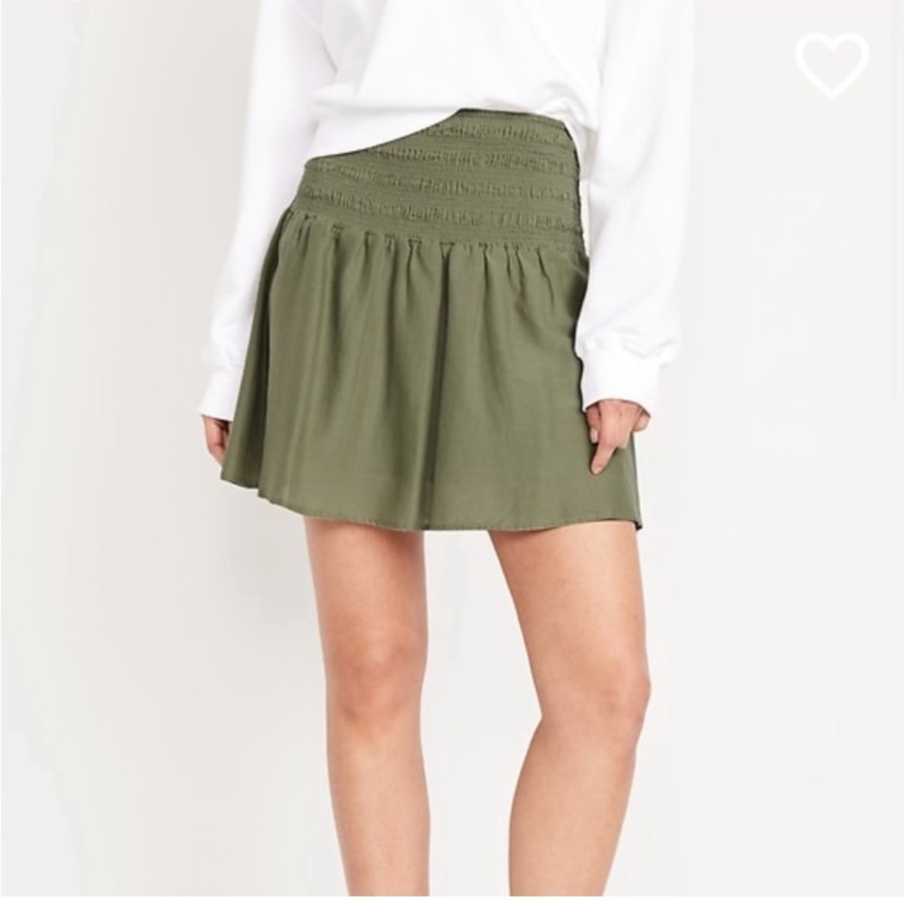 Old Navy Olive Green Women's Smocked-Waist Mini Skirt Women size L